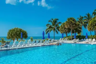 Image de Key West Beachfront Luxe 2/2 Condo A212