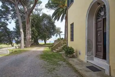 Image de Bel emplacement pour l'appartement de deux pièces avec vue sur le golfe de Portoferraio