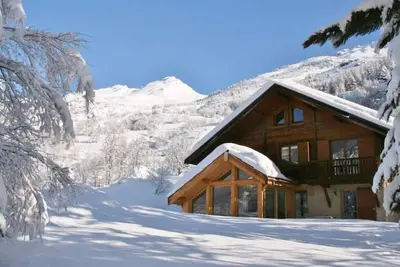 Image de Chalet familial au calme dans la vallée de Serre-Chevalier 5ch, 180m2 12 pers.