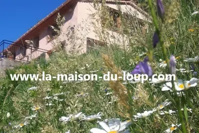 Image de Maison provençale de campagne avec de belles vues sur la vallée du loup