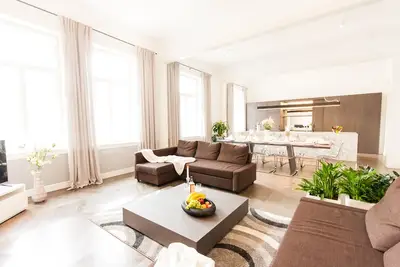 Image de Appartement Glamour Premium A 5 chambres, 5 salles de bains, balcon (Vieille ville de Prague)