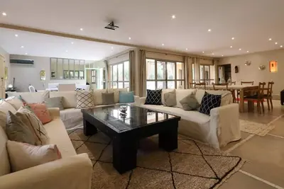 Image de Villa Pauline - Vivre dans une oliveraie