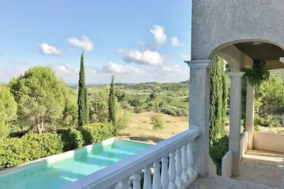 Image de Villa d'architecture de luxe ***** avec de belles vues panoramiques