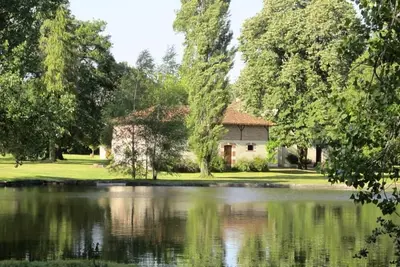 Image de Domaine Boua de bas 2 ha clôturés en utilisation exclusive, dépendances, piscine