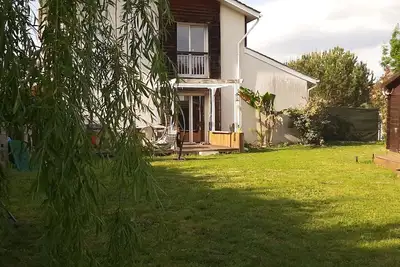 Image de maison au calme bord de forêt et proches des plages