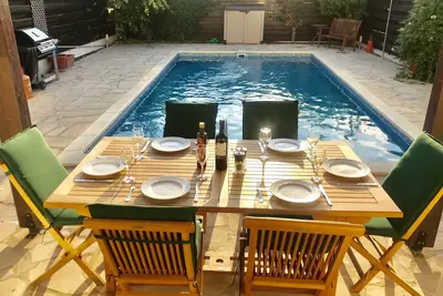 Image de Villa de luxe avec piscine privée, près des tavernes \/ golf \/ sports nautiques \/ centre équestre
