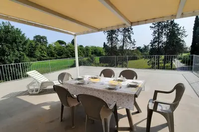 Appartement Esmera Ample Au Milieu Du Vert