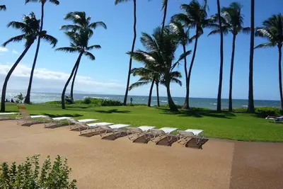 Image de Vue sur l'océan spectaculaire de votre propre Lanai. Tarif spécial 149 $. 50 mai-décembre 14