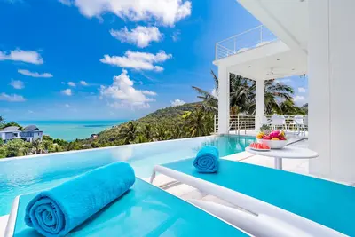 Image de Construit en 2016, privé \/ calme, mais à seulement 15 minutes du centre et à 5 minutes de la plage