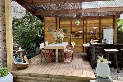 Image de Lodge, Site Entier Bord De RIVIÈRE