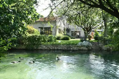 Image de Promo d'été Très belle Villa 6 minute à pied du centre ville -En bord de rivière