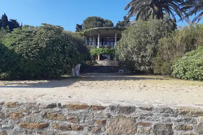 Image de maison les pieds dans l'eau