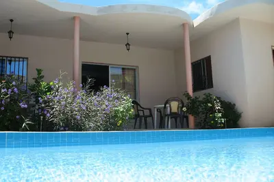 Image de Ker Tukki (piscine privée + 500m plage +terrasse et jardin privatif)