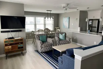 Image de Breathtaking Beach & Ocean Views de cette 3 Br, 2 Ba, 2 Histoire N Wildwood Condo