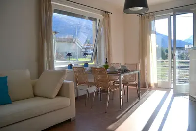 Image de Casa Conte nouvelle magnifique balcon de l'appartement Seaview, 8 minutes à pied. du centre et du lac