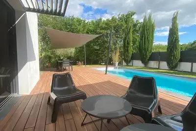 Image de Villa contemporaine avec piscine privée à 2 pas du port de Vannes