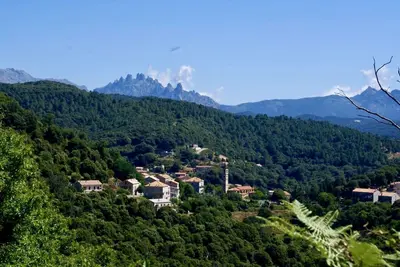 Image de Levie A 30km de Propriano, Maison en plein coeur du village, clim