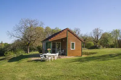 Image de 3 Chalets calme en pleine campagne corrézienne à Collonges la rouge