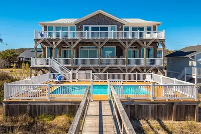 Image de Big Kahuna: maison 6 Br / 6 Ba à Kure Beach, pour 16 personnes