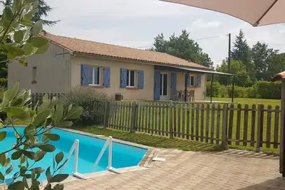 Image de Gîte les Clairieres - Piscine, Climatisation, jardin cloturé