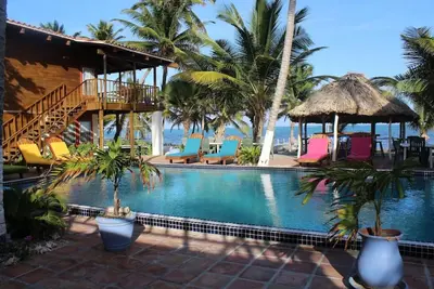 Image de Retraite au Belize dans votre propre hôtel privé de 12 chambres! !