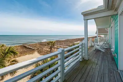 Image de Un Shore Cure: 6 Br / 4 Ba maison à Kure Beach, pour 16 personnes