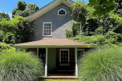 Image de Shelter Island, Ny Ferme entièrement rénovée avec piscine chauffée