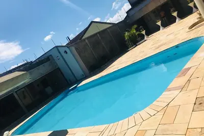 Image de Grande maison avec piscine à Itanhaem
