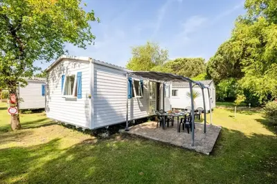 Image de Mobil-Home Confort 3 Pièces 4/6 Personnes Côté Camping + Tv