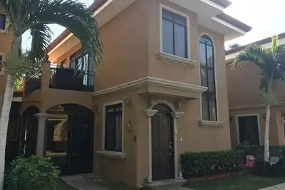 Image de 4 Bdr et 2 salles de bain à Playa Del Coco