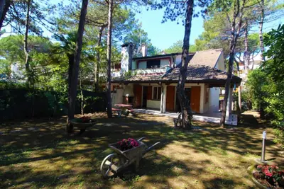 Image de Charmante villa avec grand jardin proche de la mer