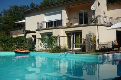 Au carrefour des vallées, location avec piscine