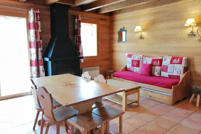 Image de 1\/2 chalet 6 pers, 2 chambres, cheminée, terrasse sud et vue montagnes