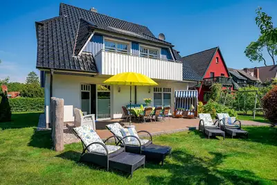 Image de Idylle d'hiver au bord de la mer incl. Lits, WiFi, bois de chauffage, sauna 6 h, . . et plus