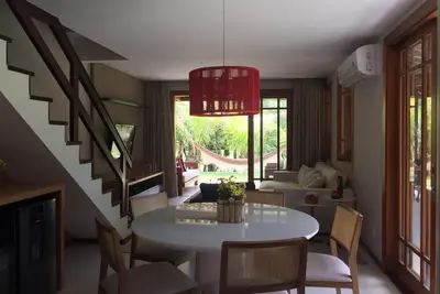 Image de Copropriété de maisons au milieu de très verdoyant, près du village et de Praia do Lorde.