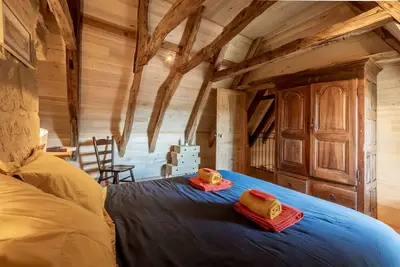 Image de ancien presbytère rénové climatisé 4 personnes