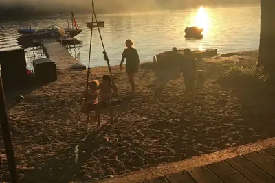 Image de Maison au bord du lac Ă louer sur le magnifique lac Clear