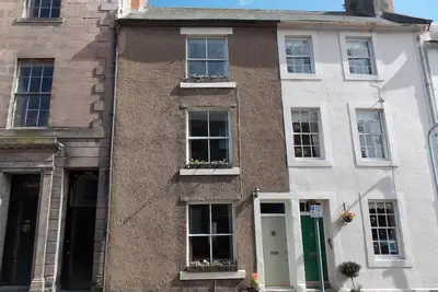 Image de Géorgien classé grade Ii, Maison de Ville courte promenade à la plage