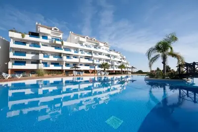 Image de Grande terrasse vue mer Appartement à proximité de la belle Puerto de la Duquesa