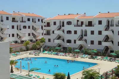 Image de Los Cristianos, appartement 1 chambre, 2-4 personnes, piscine, a 300 m de la mer