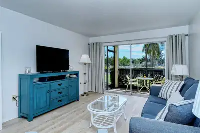 Image de Superbe 1 chambre mis à jour - Meilleur emplacement sur Siesta Beach, à pied du village