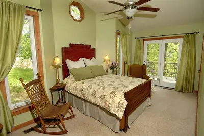 Image de Bayberry Cottage - donne sur le lac privé