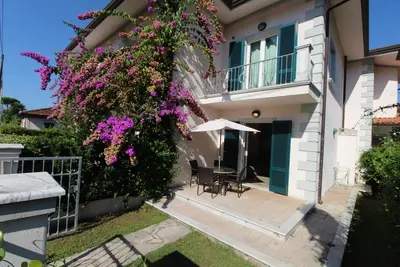 Image de Villino pour 2/4 personnes Ă 600 m de la mer