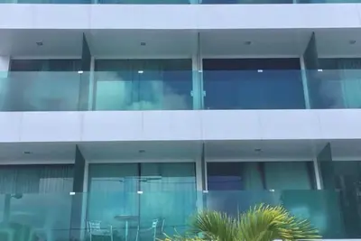 Image de Couverture En Duplex Plat Par La Mer De TAMBAÚ