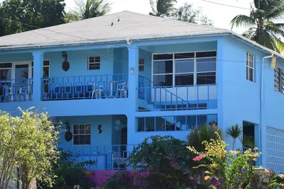 Image de Ellen Bay Cottages propose des studios avec 1 chambre et des appartements de 2 chambres Ă louer.