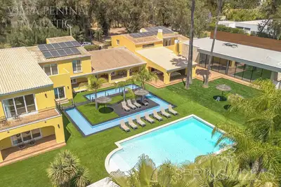 Image de Villa Penina Majestic Avec Piscine en plein air Piscine chauffée, Jacuzzi, Tennis & Gardens