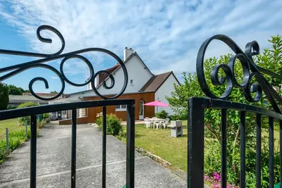 Image de 3* Furnished Cottage 'Les Arums'
