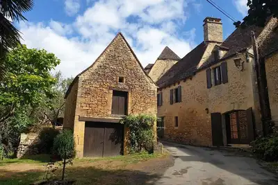 Image de Maison de charme du XIXème, restaurée dans le style du Périgord.