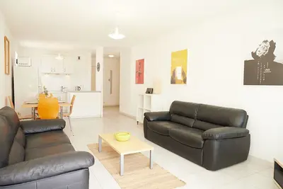 Image de Special Offer! Center Old Antibes. €1995 4 Weeks Oct-Apr. +Vrbo Fees & Taxes