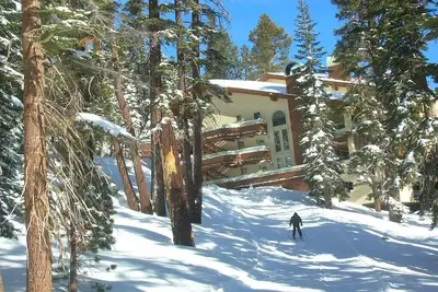 Image de Bridges-Prime Location Skis et skis (unité 212)